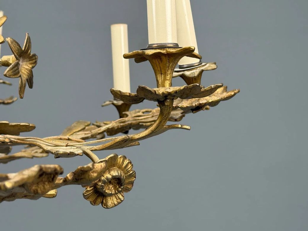Rococo Style, Leaf and Vine Chandelier, Dore Bronze, Italy, 1920s