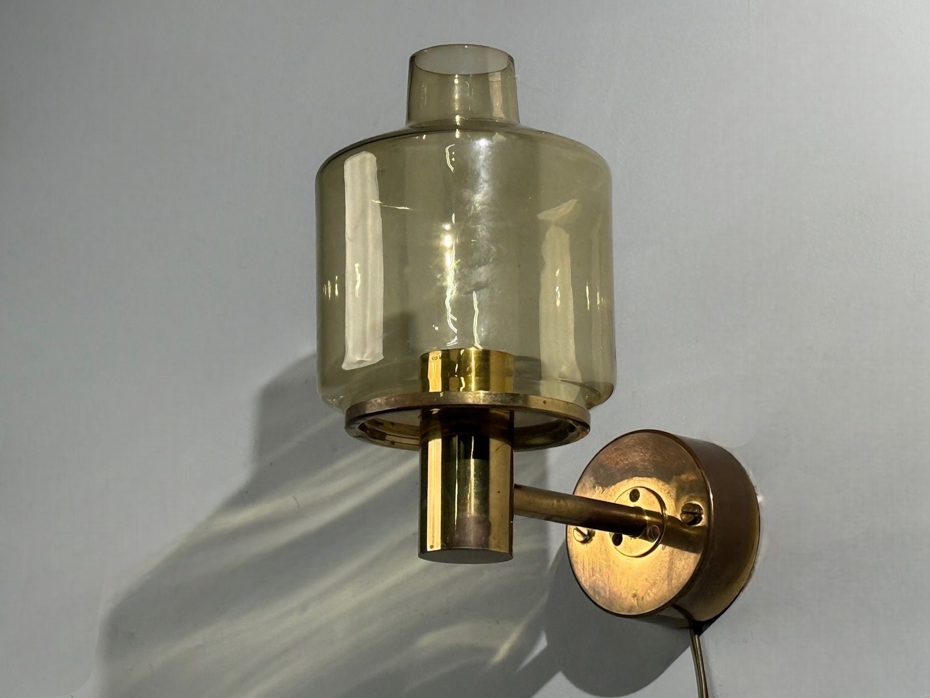 Hans-Agne Jakobsson, Wall Light, Brass, Glass, Sweden, 1960s