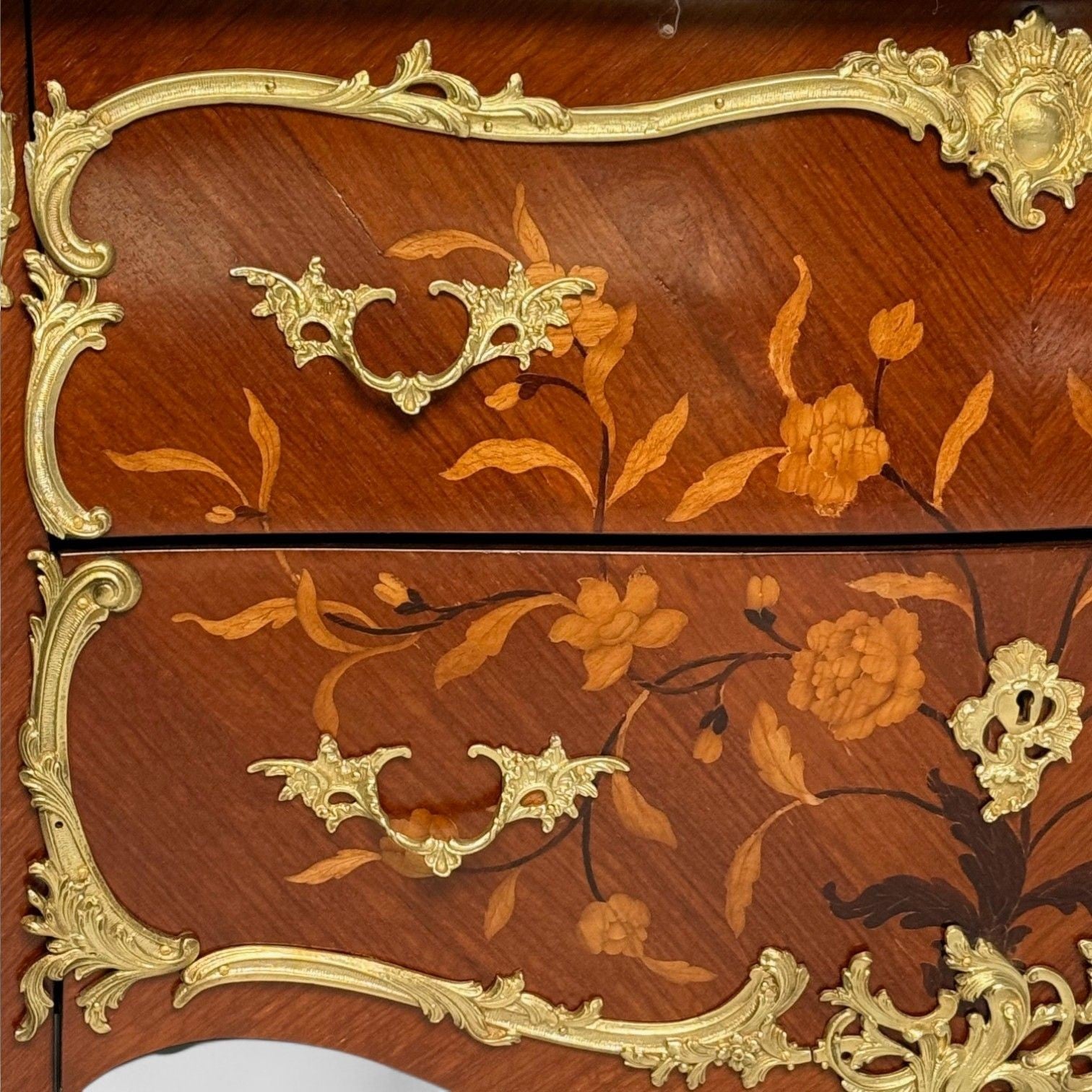 Louis XV Style, Bombe Vitrines, Ormolu Bronze, Inlaid Marquetry, France, 19th