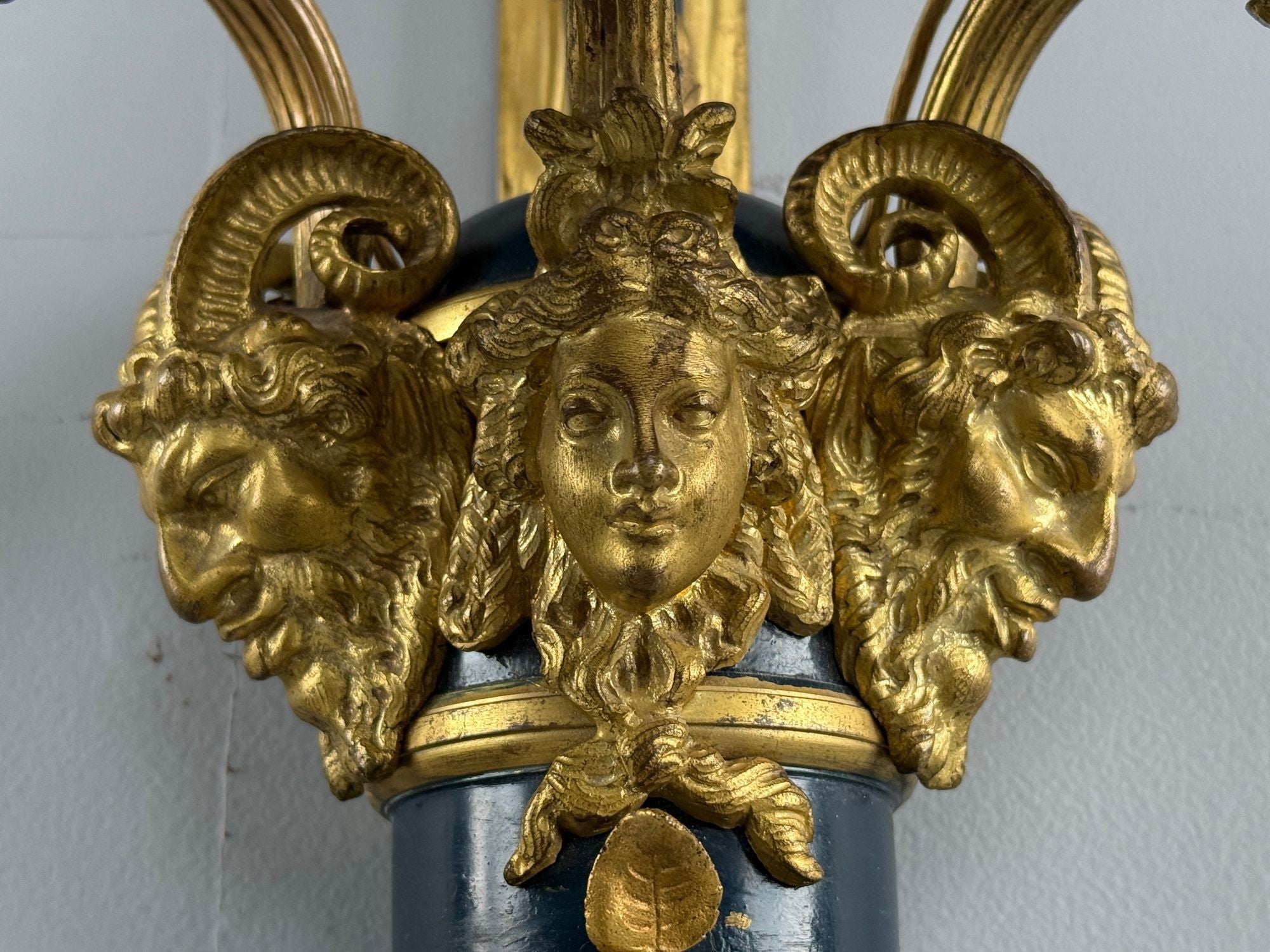 Henry Dasson Attr., Louis XVI, Wall Sconces, Bronze, France, 1860s