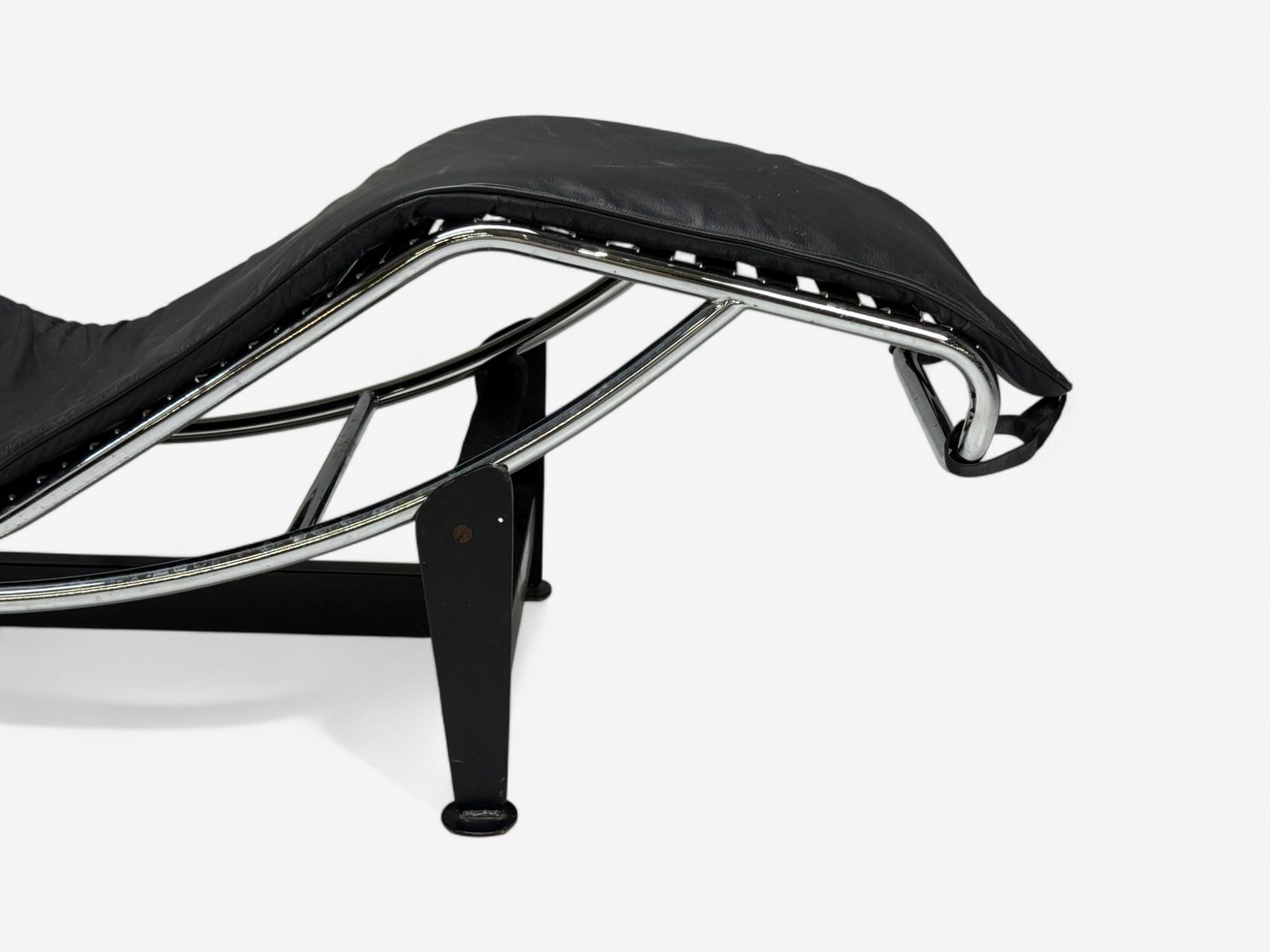 Le Corbusier Style, Mid-Century Modern, Black Leather, Chaise Lounge, 20th C.