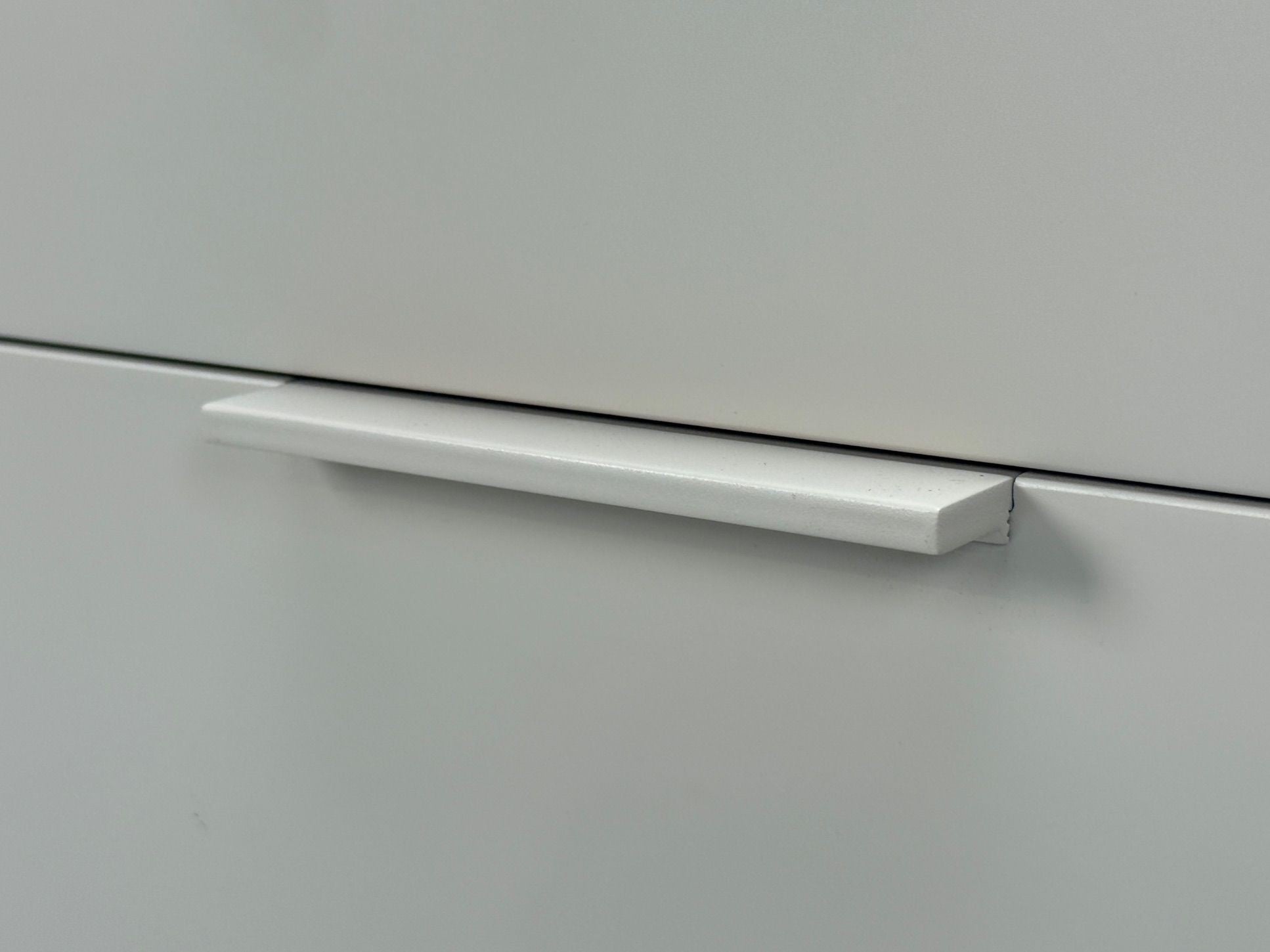 Guilio Cappelini, Cream Matte Lacquer, Nightstands, Italy, 2010s