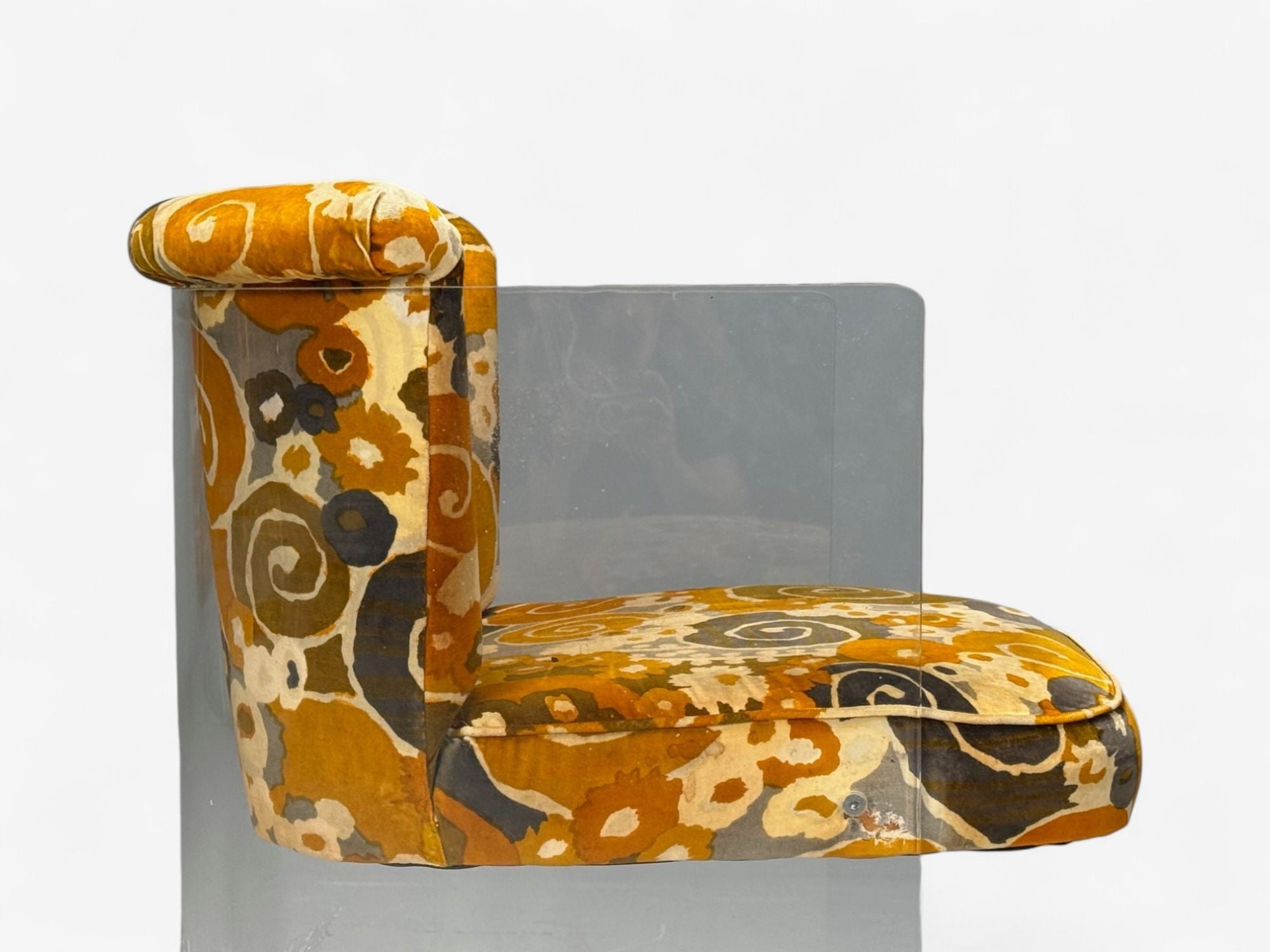 Vladimir Kagan, American Modern, Lucite, Fabric, Armchairs, USA, 1970s