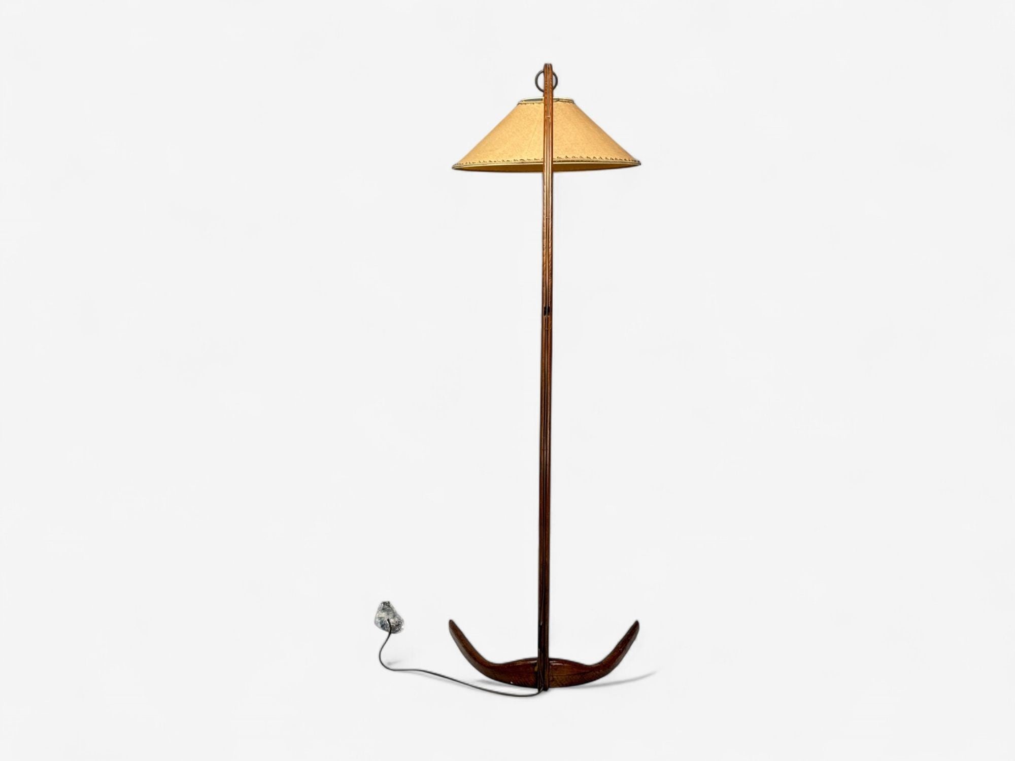 Italian Modern, Elmwood, Brass, Curved Floor Lamp, Italy, 1940s