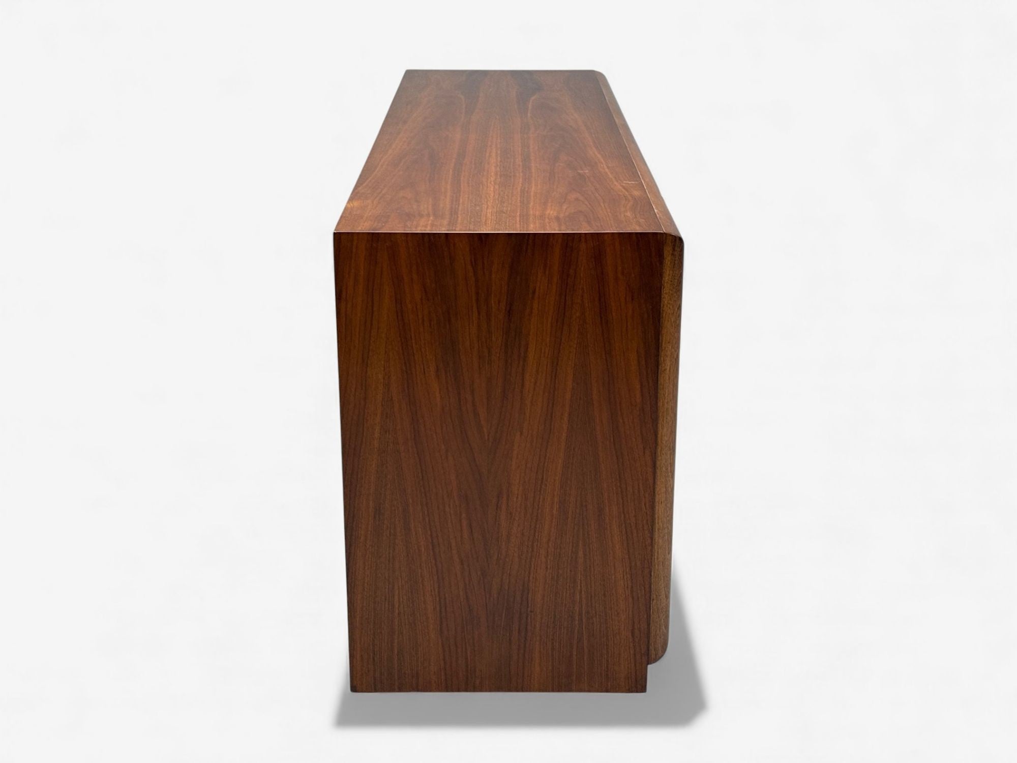 T.H. Robsjohn-Gibbings, American Modern, Walnut, Dresser, USA 1960s