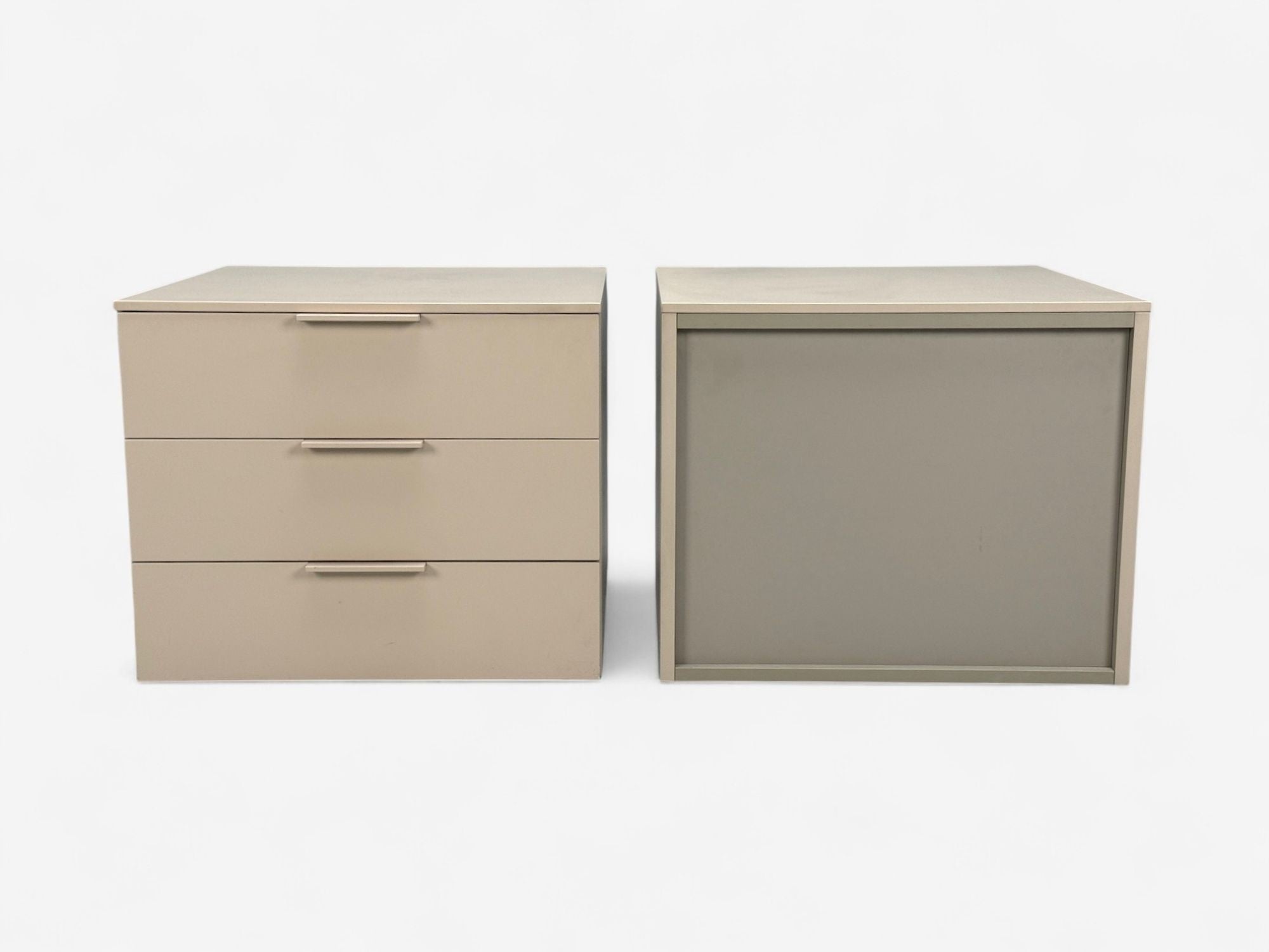 Guilio Cappelini, Cream Matte Lacquer, Nightstands, Italy, 2010s