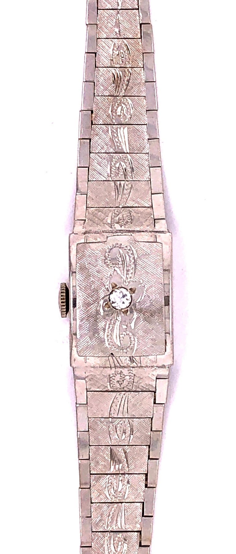 Art Deco Style 14 Karat White Gold Eloga Ladies Wristwatch with 17 Jewels