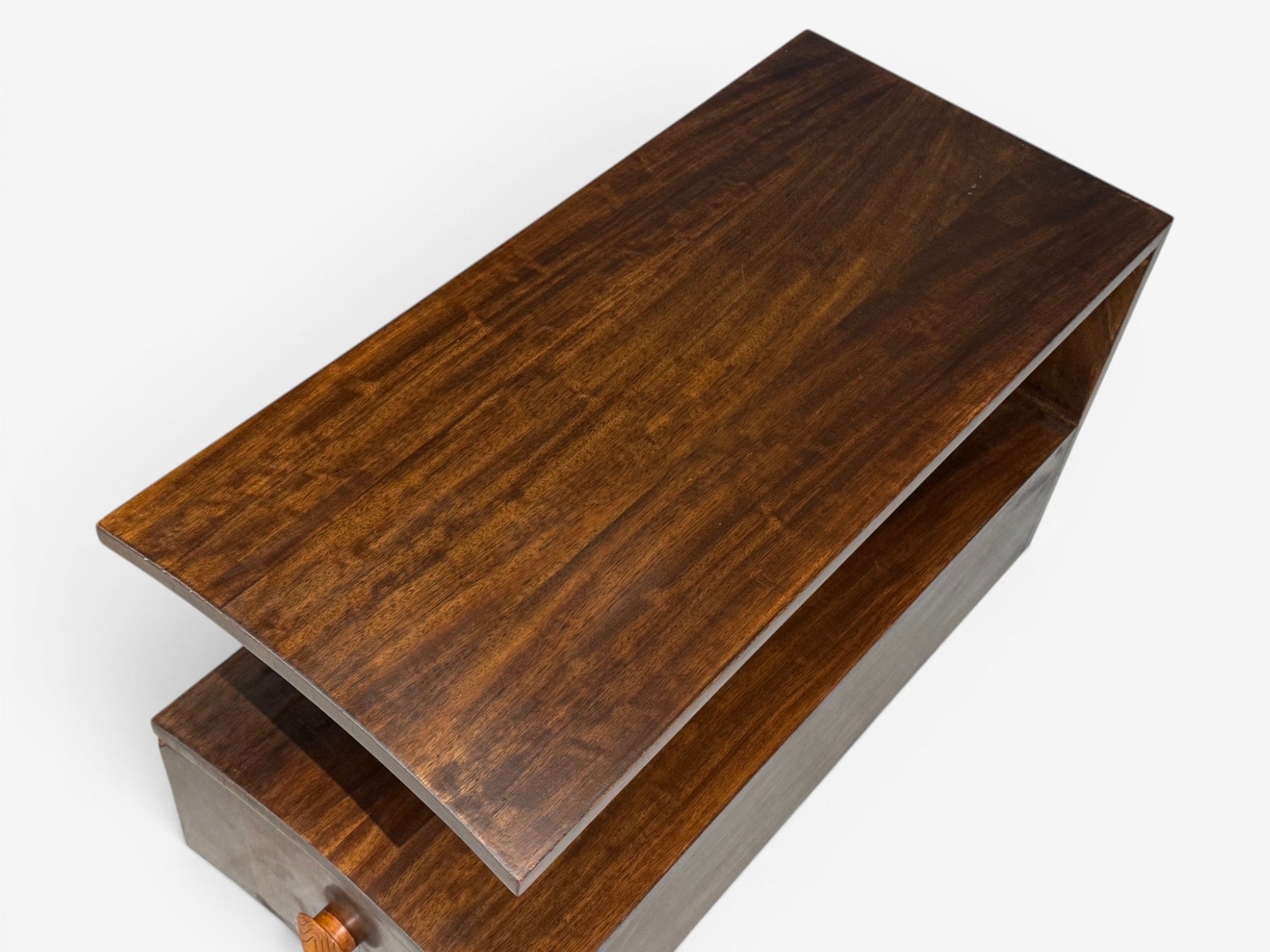 Gilbert Rohde, Rare Paldao End Tables, Walnut, USA, 1940s