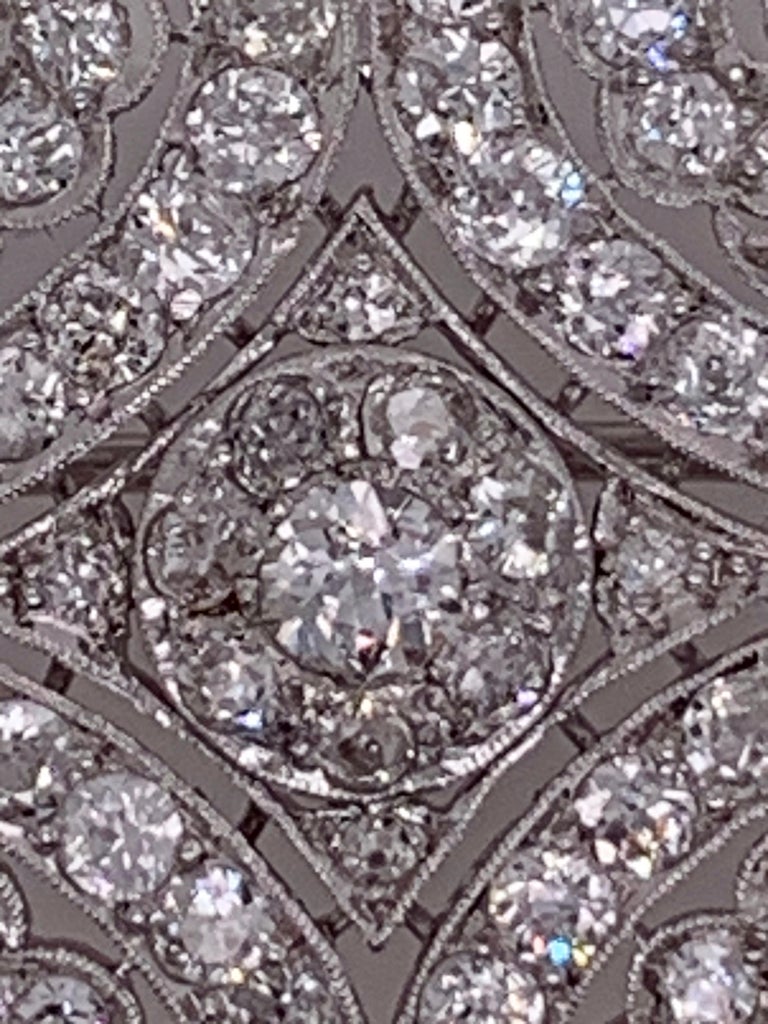18K Gold Art Deco Vintage Diamond Cluster Brooch