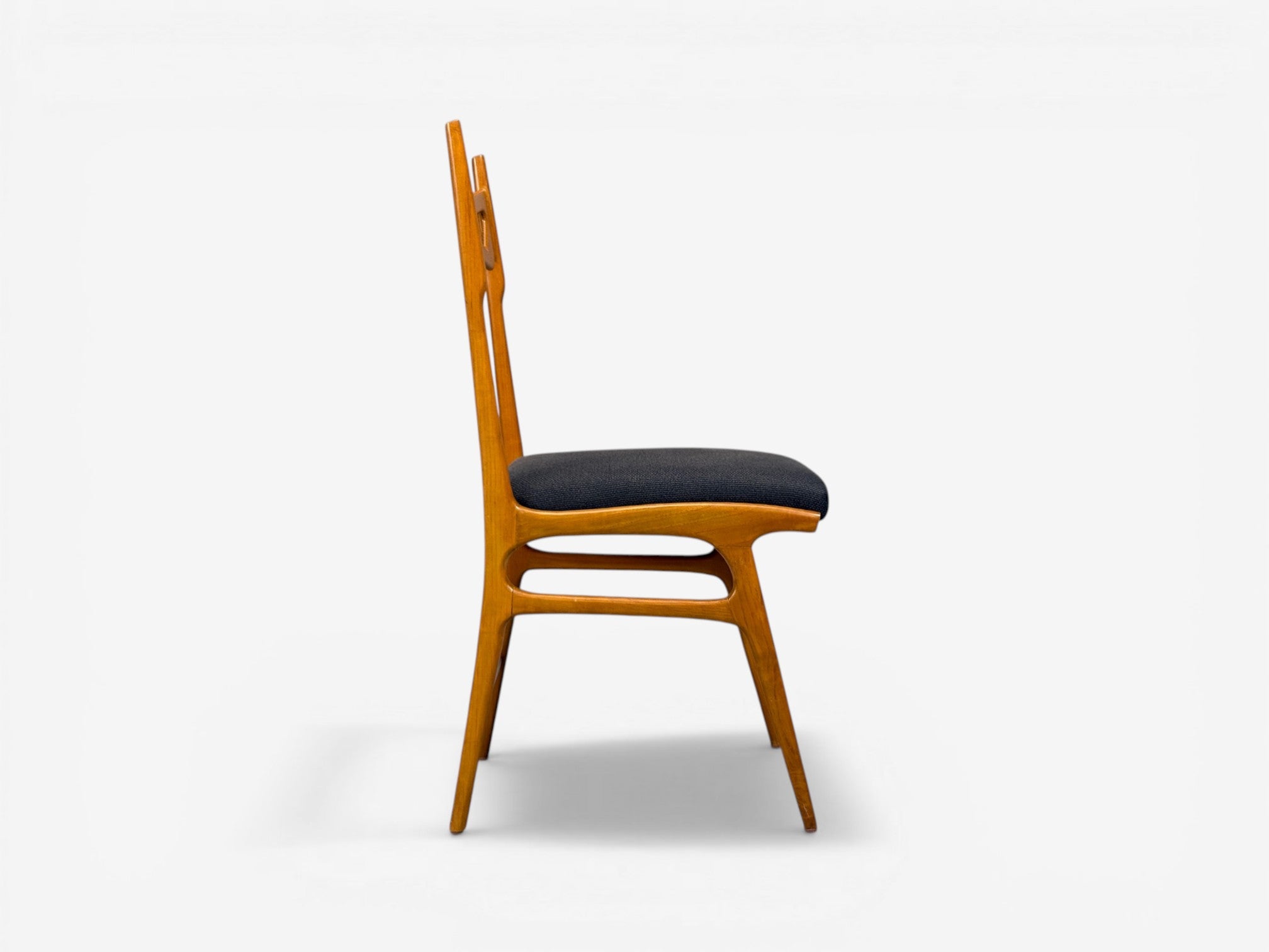 Vittorio Vago Mobili, Six Dining Chairs, Fruitwood, Fabric, Italy, 1960s