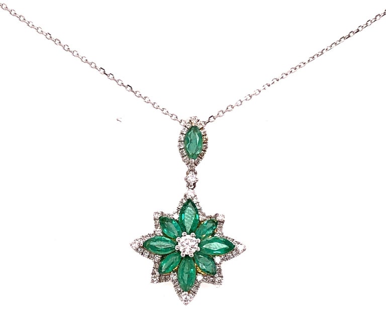 18 Karat Two-Tone Set of Fashion Earrings and Necklace with Pendant 1.28 Carat