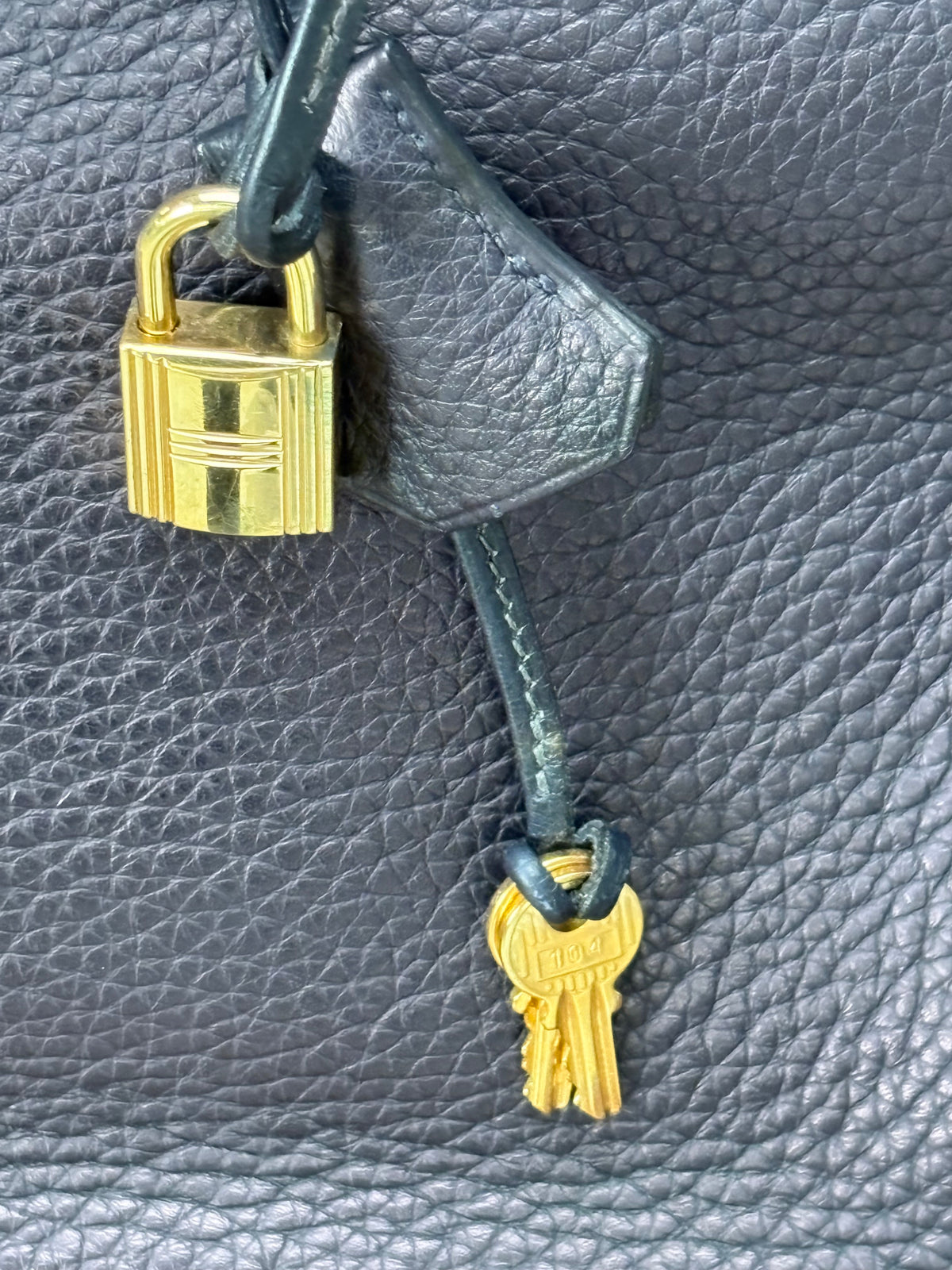 Hermès, Birkin Retourne 35, Taurillon Clemence Leather, Gold Hardware, France, 2003