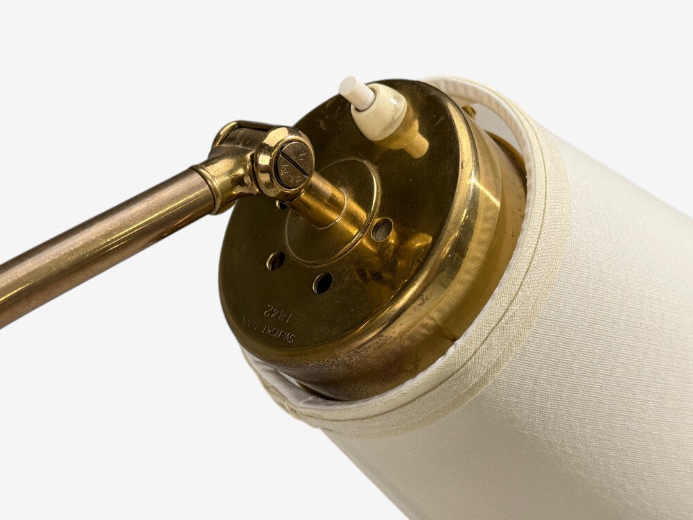 Josef Frank, Model 1842 Floor Lamp, Mahogany, Brass, Sweden, 1950s