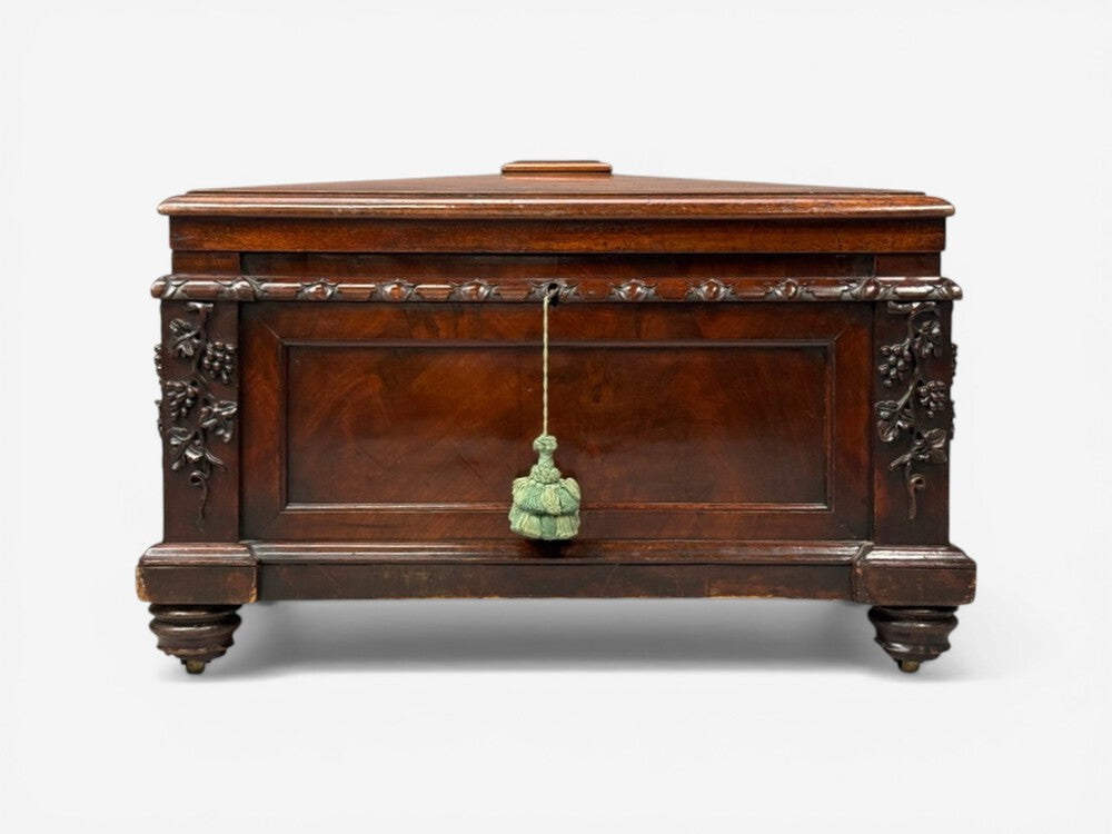 Early 19th Century Wine Cooler. Cellarette, Rosewood, Regency, Lead Lined.