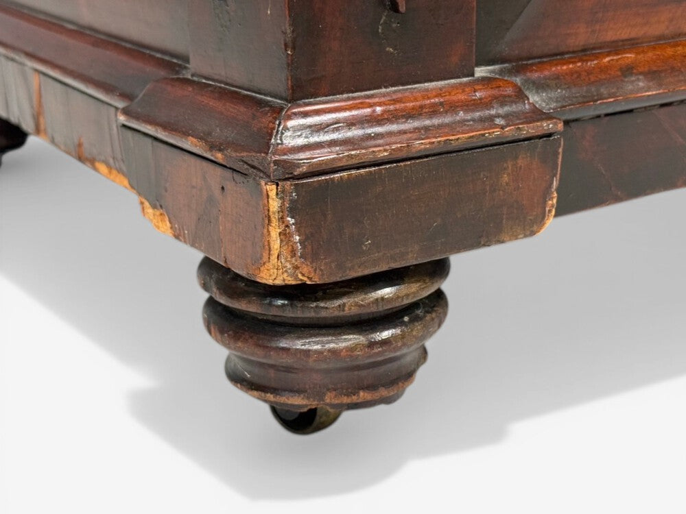 Early 19th Century Wine Cooler. Cellarette, Rosewood, Regency, Lead Lined.