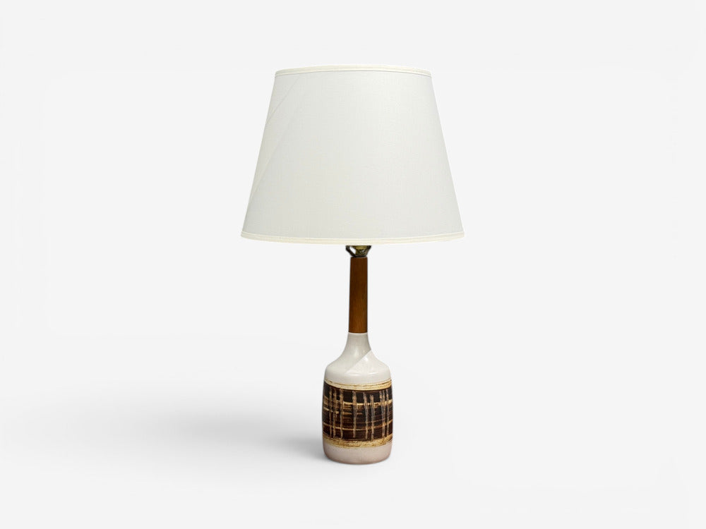 Gordon & Jane Martz, Table Lamp, Walnut, Beige Ceramic, USA, 1960s
