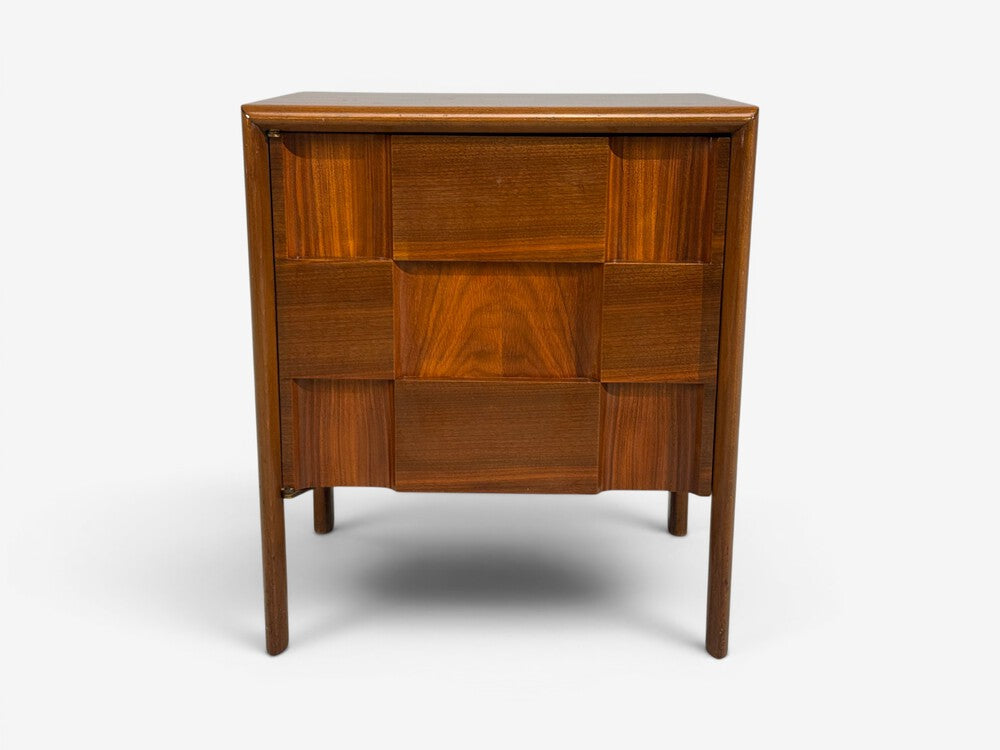 Edmond J. Spence, Sculptural Nightstands, Walnut, Sweden, 1950s