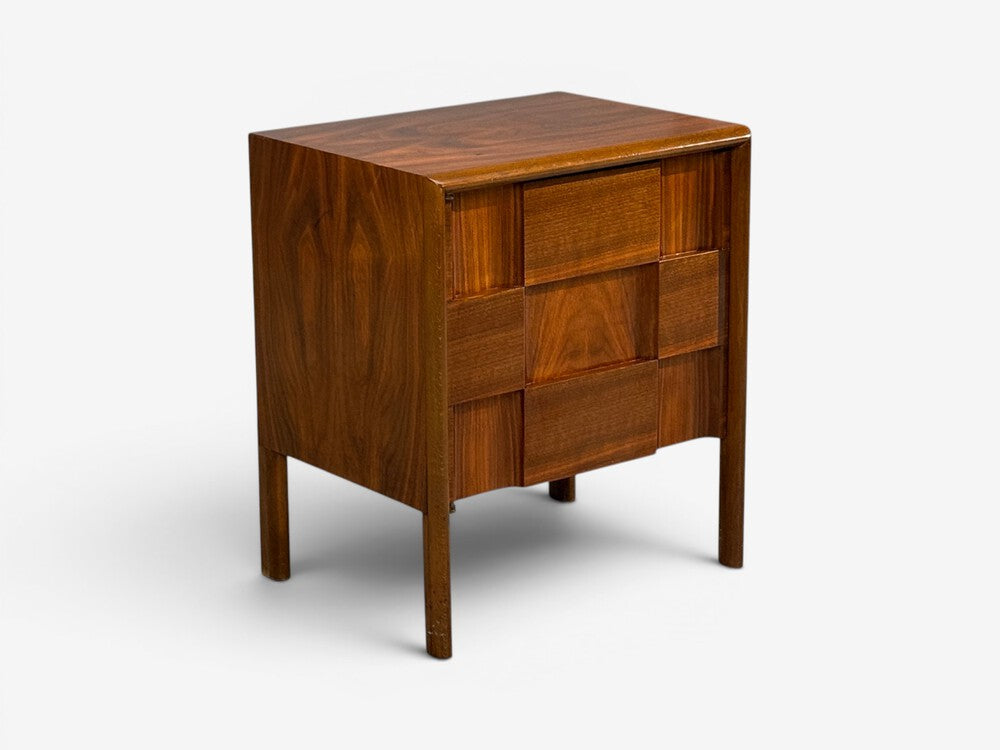 Edmond J. Spence, Sculptural Nightstands, Walnut, Sweden, 1950s