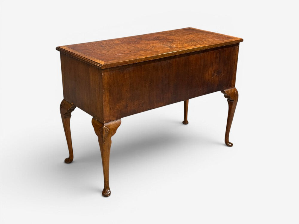 Queen Anne, Lowboy Writing Desk, Crotch Mahogany Veneer, Walnut, England, 19th c.
