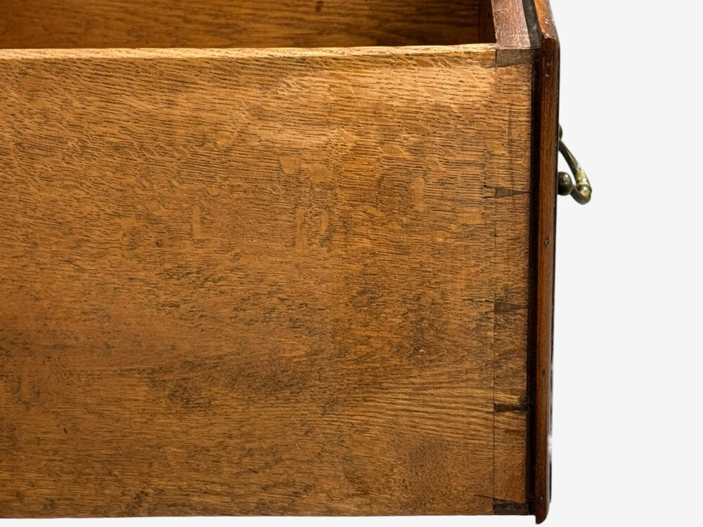 Queen Anne, Lowboy Writing Desk, Crotch Mahogany Veneer, Walnut, England, 19th c.