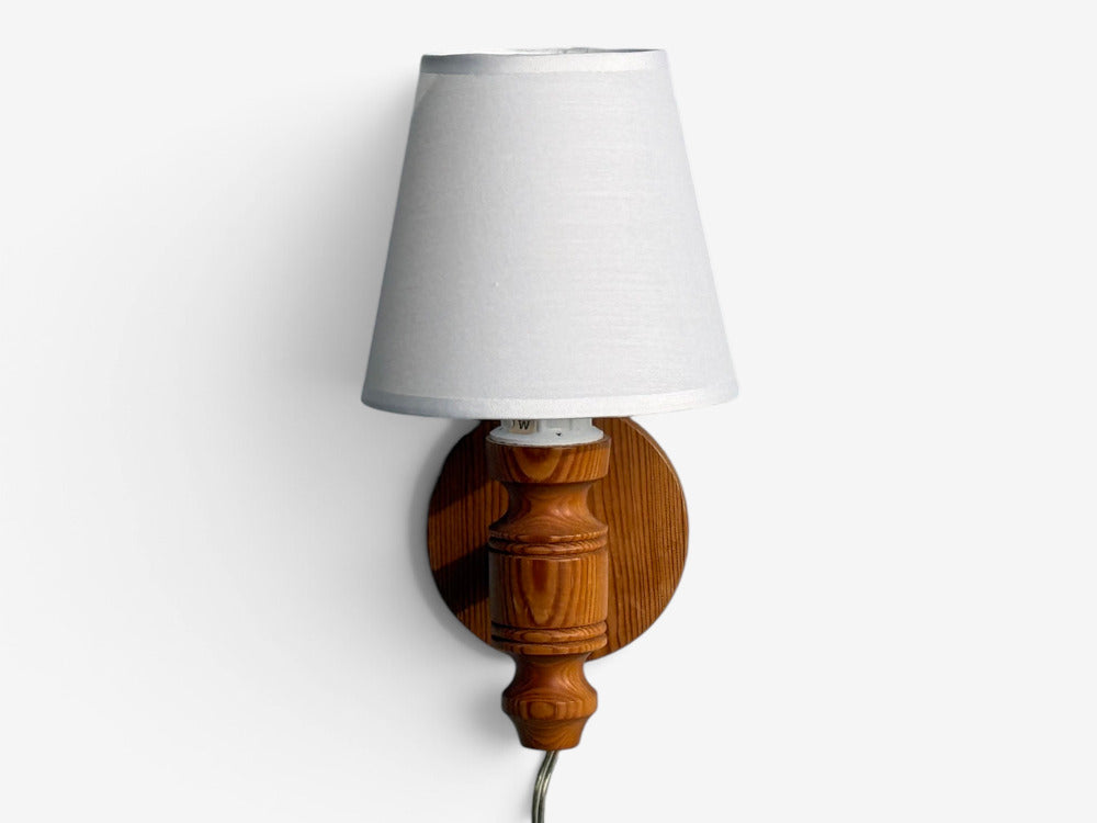 Frits Lindgren, Swedish Modern, Wall Sconce, Pine, Sweden, 1960s