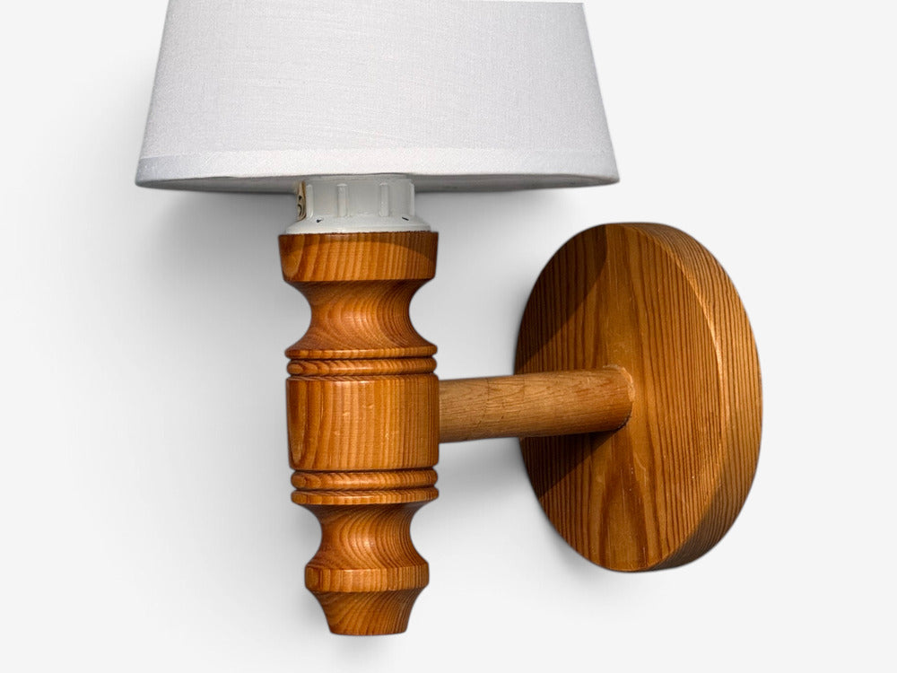 Frits Lindgren, Swedish Modern, Wall Sconce, Pine, Sweden, 1960s