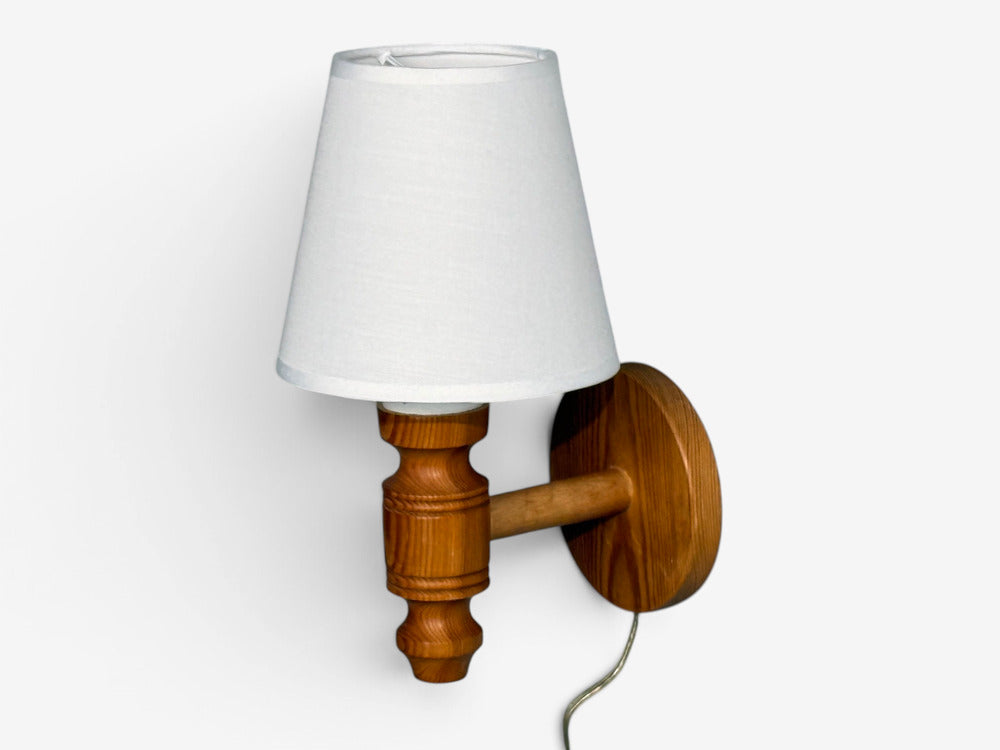 Frits Lindgren, Swedish Modern, Wall Sconce, Pine, Sweden, 1960s