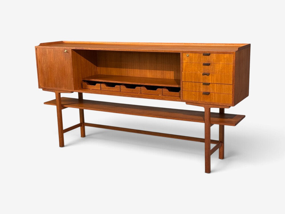 Axel Bäck attr., Monumental Sideboard, Teak, Rosewood, Sweden, 1950s
