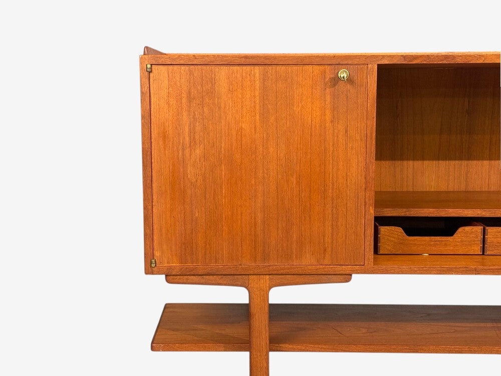 Axel Bäck attr., Monumental Sideboard, Teak, Rosewood, Sweden, 1950s
