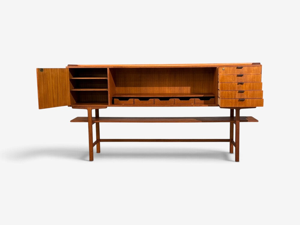 Axel Bäck attr., Monumental Sideboard, Teak, Rosewood, Sweden, 1950s