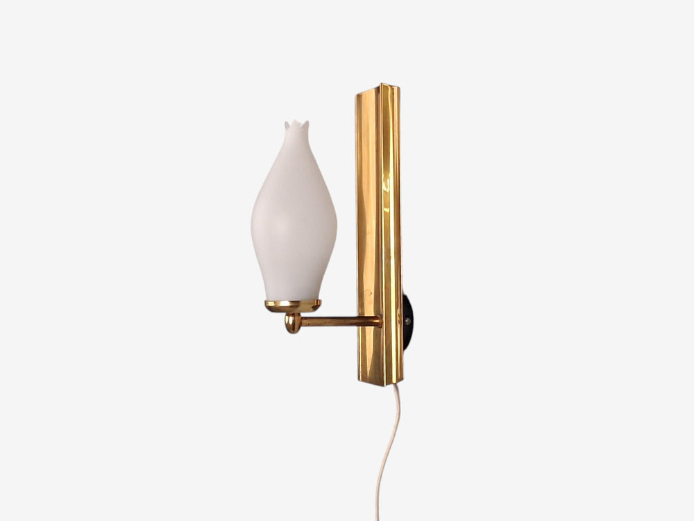 Kurant, Norwegian Modern, Wall Lights, Brass, Opaline Glass, Norway, 1960s