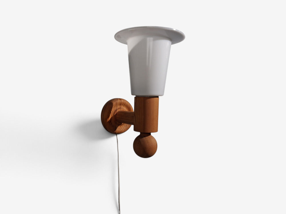 Uno Kristiansson, Swedish Modern, Pine, Fabric, Wall Sconce, Sweden, 1970s
