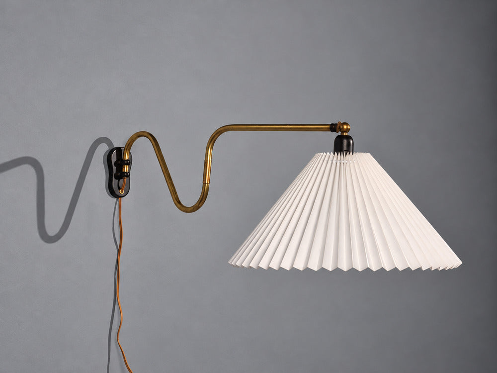Voss Belysning, Articulating Wall Light, Paintated Brass, Metal, Denmark, 1950s