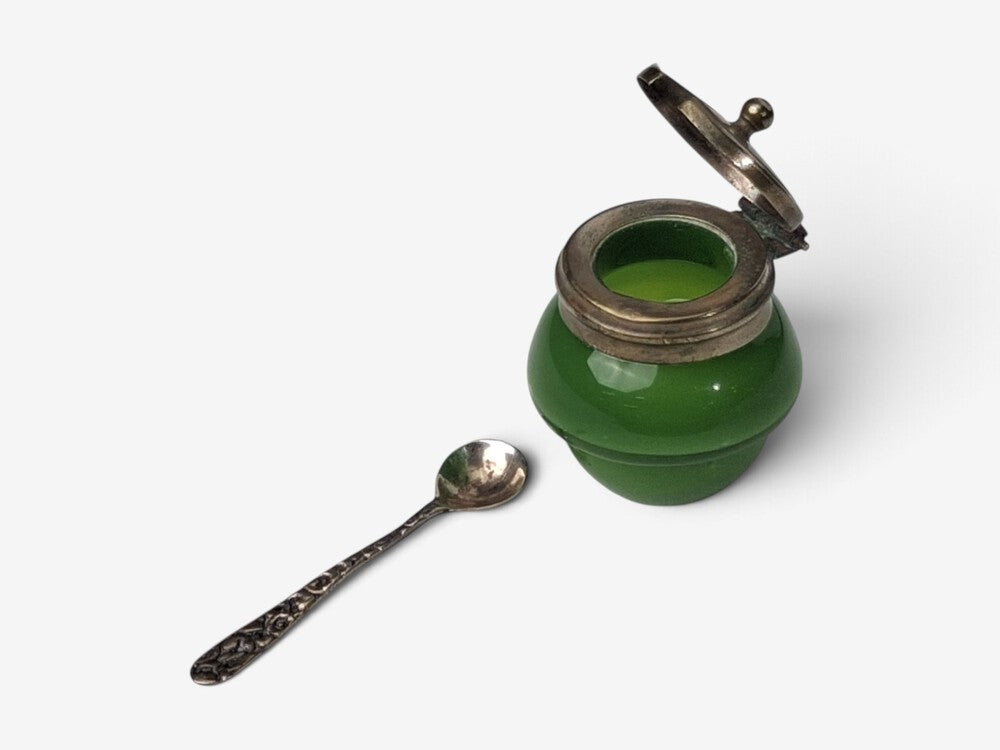 Art Deco, Snuff or Cocaine Lidded Pot, Green Art Glass, Sterling Silver, 1930s