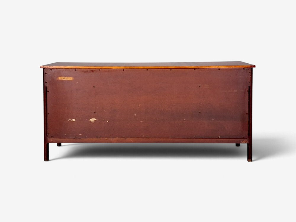 John Widdicomb, American Modern, Nine-Drawer Dresser, Walnut, Brass, USA, 1960s